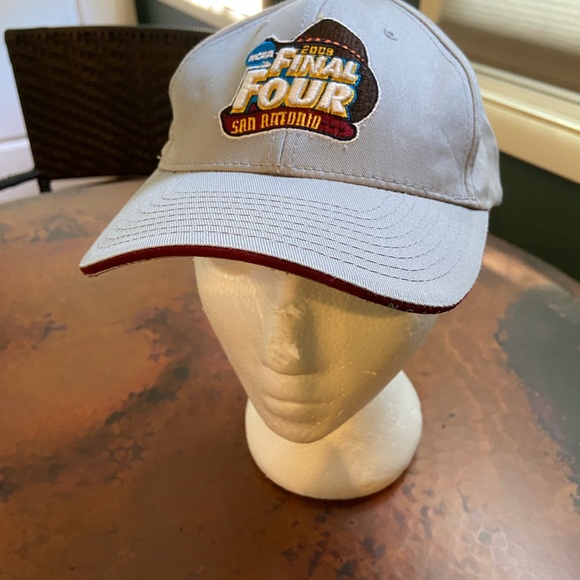 NCAA men’s basketball Final Four baseball hat from San Antonio 2008🏀 - Picture 6 of 8